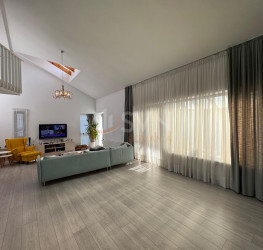 Casa, 6 camere, 362 mp Bucuresti/Iancu Nicolae