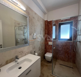 Casa, 6 camere, 370 mp Bucuresti/Iancu Nicolae