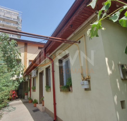 Casa, 6 camere, 380 mp Bucuresti/Dristor