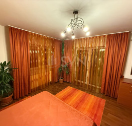 Casa, 6 camere, 380 mp Bucuresti/Pipera