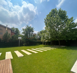 Casa, 6 camere, 400 mp Bucuresti/Iancu Nicolae