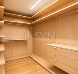 Casa, 6 camere, 400 mp Bucuresti/Iancu Nicolae