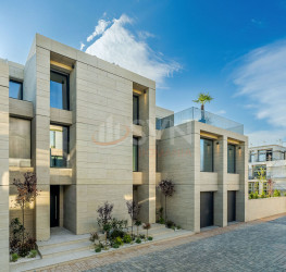 Casa, 6 camere in La Maison Jardins Pipera Bucuresti/Baneasa