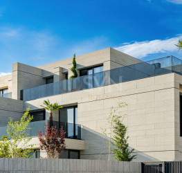 Casa, 6 camere in La Maison Jardins Pipera Bucuresti/Pipera