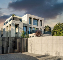 Casa, 6 camere in La Maison Jardins Pipera Bucuresti/Pipera