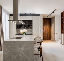 Casa, 6 camere in La Maison Jardins Pipera Bucuresti/Pipera