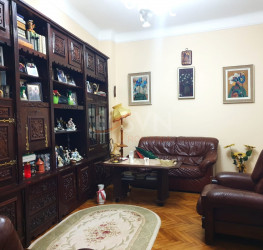 Casa, 6 rooms, 141 mp Bucuresti/Eminescu