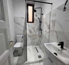 Casa, 6 rooms, 141 mp Bucuresti/Piata Unirii (s3)