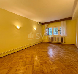 Casa, 6 rooms, 150 mp Bucuresti/Domenii