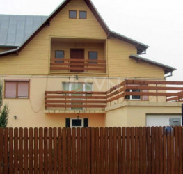Casa, 6 rooms, 154 mp Prahova/Centru