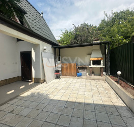 Casa, 6 rooms, 181 mp Bucuresti/Grivita