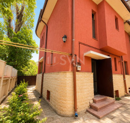 Casa, 6 rooms, 189 mp Bucuresti/Cotroceni