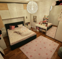 Casa, 6 rooms, 200 mp Bucuresti/Armeneasca