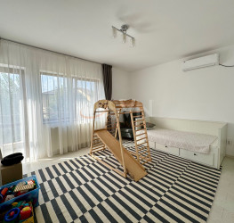 Casa, 6 rooms, 206 mp Bucuresti/Pipera