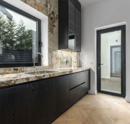 Casa, 6 rooms, 210 mp Bucuresti/Iancu Nicolae