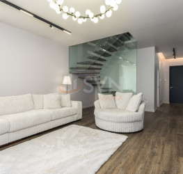 Casa, 6 rooms, 220 mp Ilfov/Voluntari