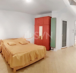 Casa, 6 rooms, 240 mp Brasov/Grivitei
