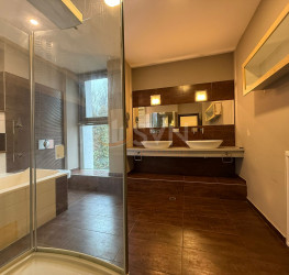 Casa, 6 rooms, 245 mp Ilfov/Otopeni