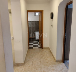 Casa, 6 rooms, 260 mp Bucuresti/Sisesti