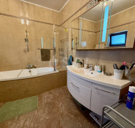 Casa, 6 rooms, 260 mp Ilfov/Mogosoaia