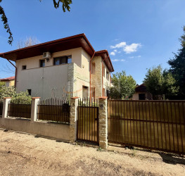 Casa, 6 rooms, 260 mp Ilfov/Mogosoaia