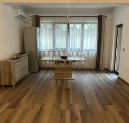 Casa, 6 rooms, 267 mp Bucuresti/Baicului