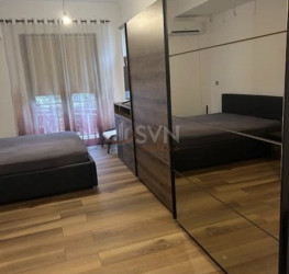 Casa, 6 rooms, 267 mp Bucuresti/Baicului