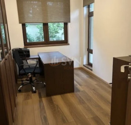 Casa, 6 rooms, 267 mp Bucuresti/Baicului