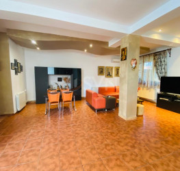 Casa, 6 rooms, 275 mp Bucuresti/Bucurestii Noi