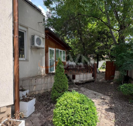 Casa, 6 rooms, 279 mp Bucuresti/Lacul Tei