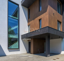 Casa, 6 rooms, 304 mp Bucuresti/Iancu Nicolae
