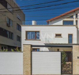 Casa, 6 rooms, 318.5 mp Bucuresti/Baneasa