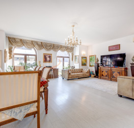 Casa, 6 rooms, 335 mp Bucuresti/Iancu Nicolae