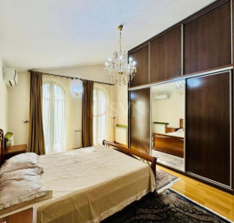 Casa, 6 rooms, 345.54 mp Bucuresti/Iancu Nicolae