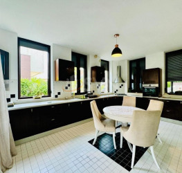 Casa, 6 rooms, 345.54 mp Bucuresti/Iancu Nicolae