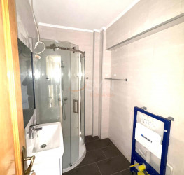 Casa, 6 rooms, 360 mp Bucuresti/Prelungirea Ghencea