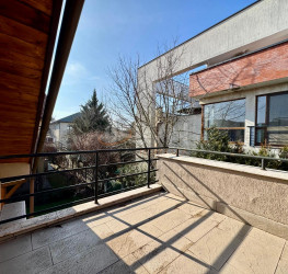 Casa, 6 rooms, 362 mp Bucuresti/Iancu Nicolae