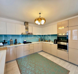 Casa, 6 rooms, 362 mp Bucuresti/Iancu Nicolae