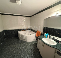 Casa, 6 rooms, 380 mp Bucuresti/Pipera