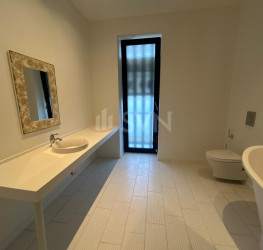 Casa, 6 rooms, 400 mp Bucuresti/Iancu Nicolae