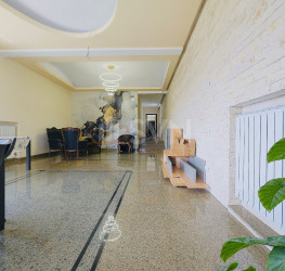 Casa, 6 rooms, 430 mp Ilfov/Balotesti