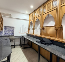 Casa, 6 rooms, 440 mp Bucuresti/P-ta Unirii