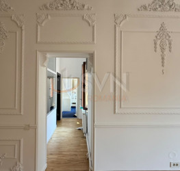 Casa, 6 rooms, 440 mp Bucuresti/P-ta Unirii