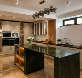 Casa, 6 rooms, 530 mp Bucuresti/1 Mai