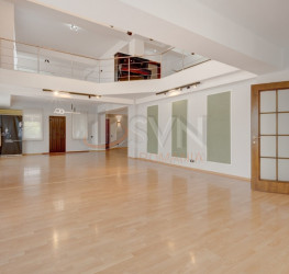 Casa, 6 rooms, 592.7 mp Bucuresti/Pipera