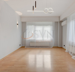 Casa, 6 rooms, 592.7 mp Bucuresti/Pipera