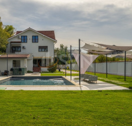 Casa, 6 rooms, 592.7 mp Bucuresti/Pipera