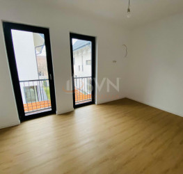 Casa, 6 rooms, 93 mp Bucuresti/Straulesti