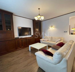 Casa, 6 rooms in . Bucuresti/Pipera