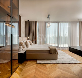 Casa, 6 rooms in La Maison Jardins Pipera Bucuresti/Iancu Nicolae